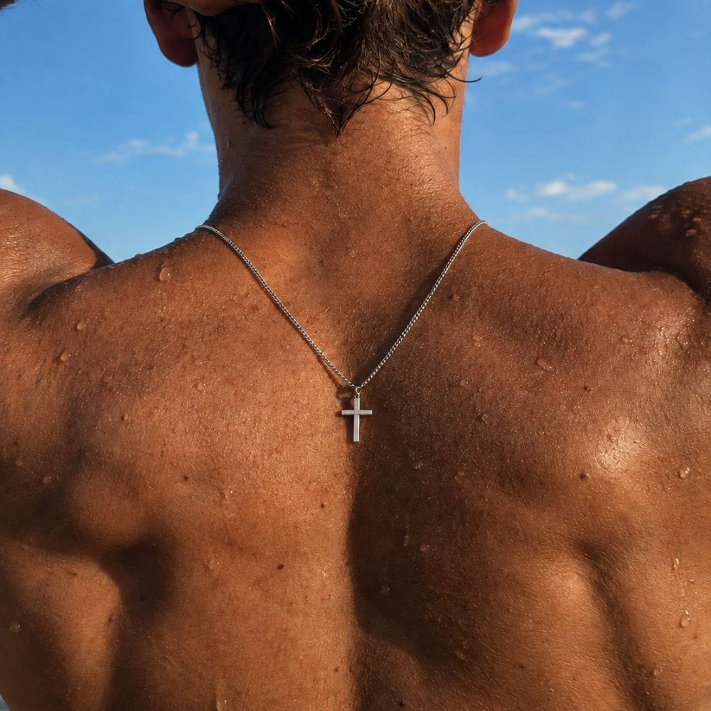 Cross Necklace | 18K Gold